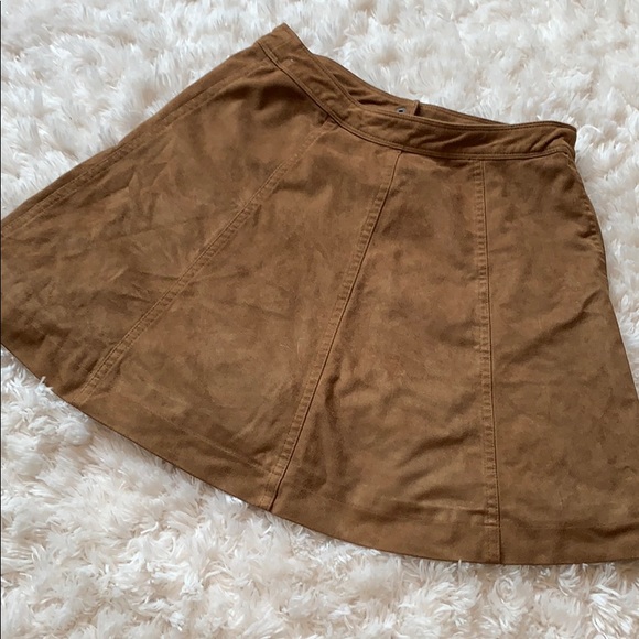 Abercrombie Faux Suede Button Front Skirt - Picture 4 of 5